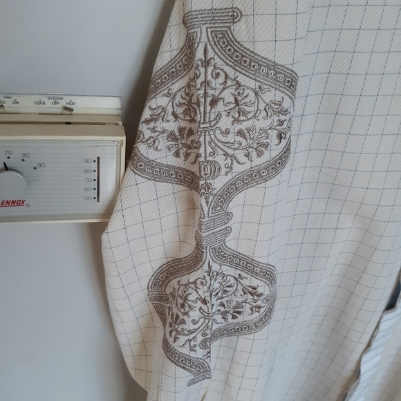 English Laundry Medium Embroidered Button Down - Picture 4 of 8